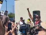 Tom Morello plays surprise show on Hollywood picket line